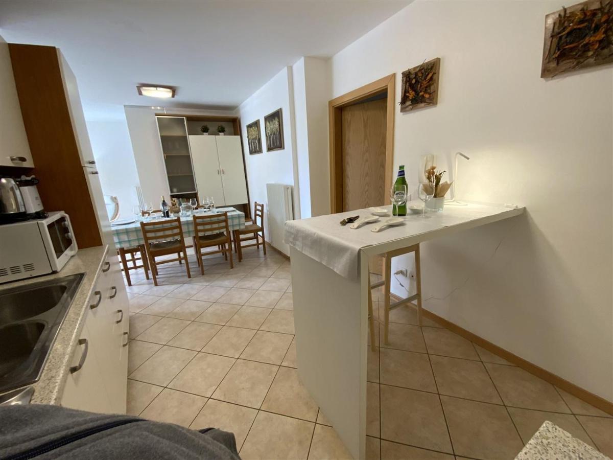 Juli Richi Apartment Croviana Luaran gambar