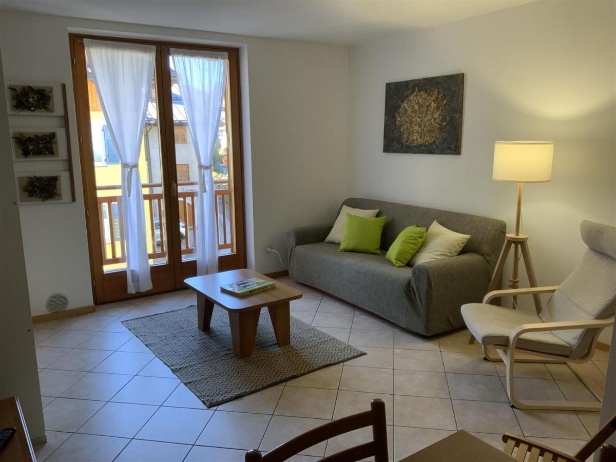 Juli Richi Apartment Croviana Luaran gambar